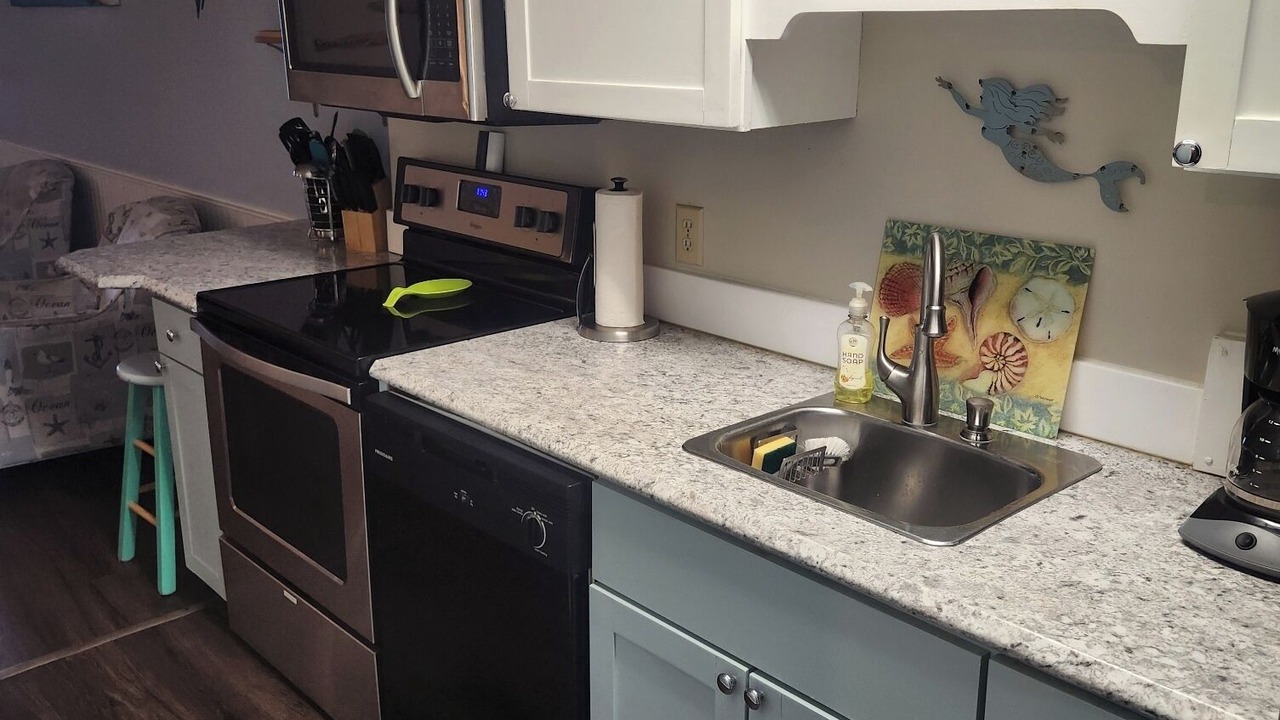 Photo of Kitchen in Crescent Beach
