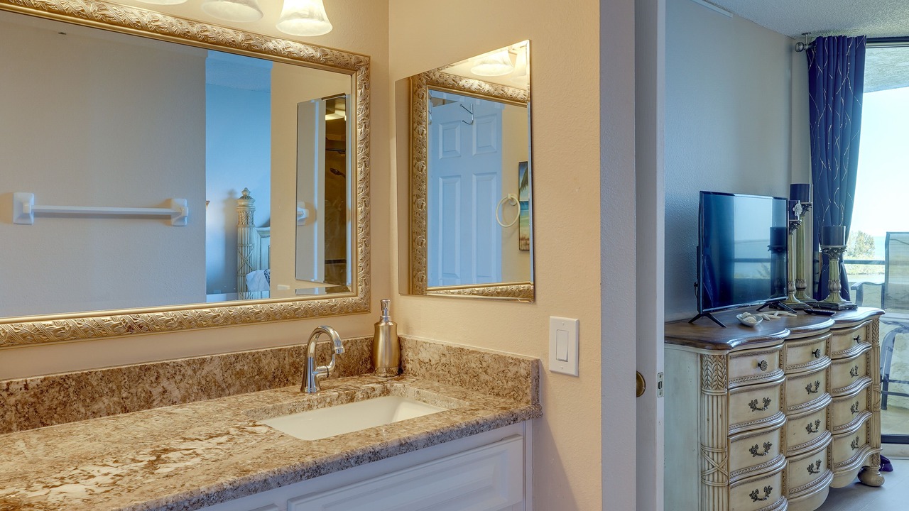 Photo of Bathroom in Hudson