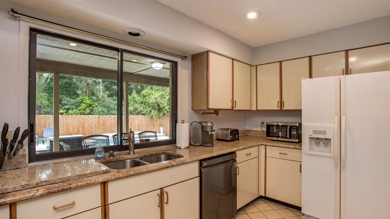 Photo of Kitchen in Temple Crest