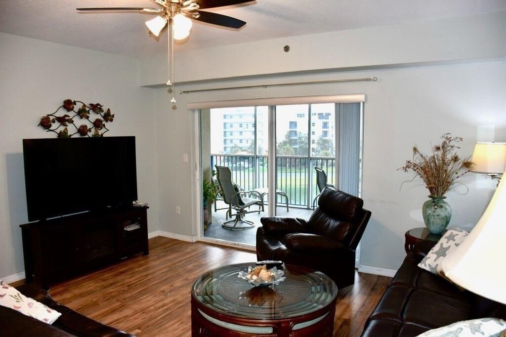 Photo of Livingroom in New Smyrna Beach