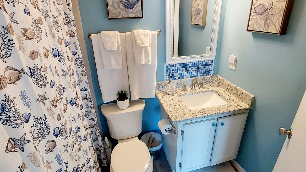 Photo of Bathroom in Imperial Heights