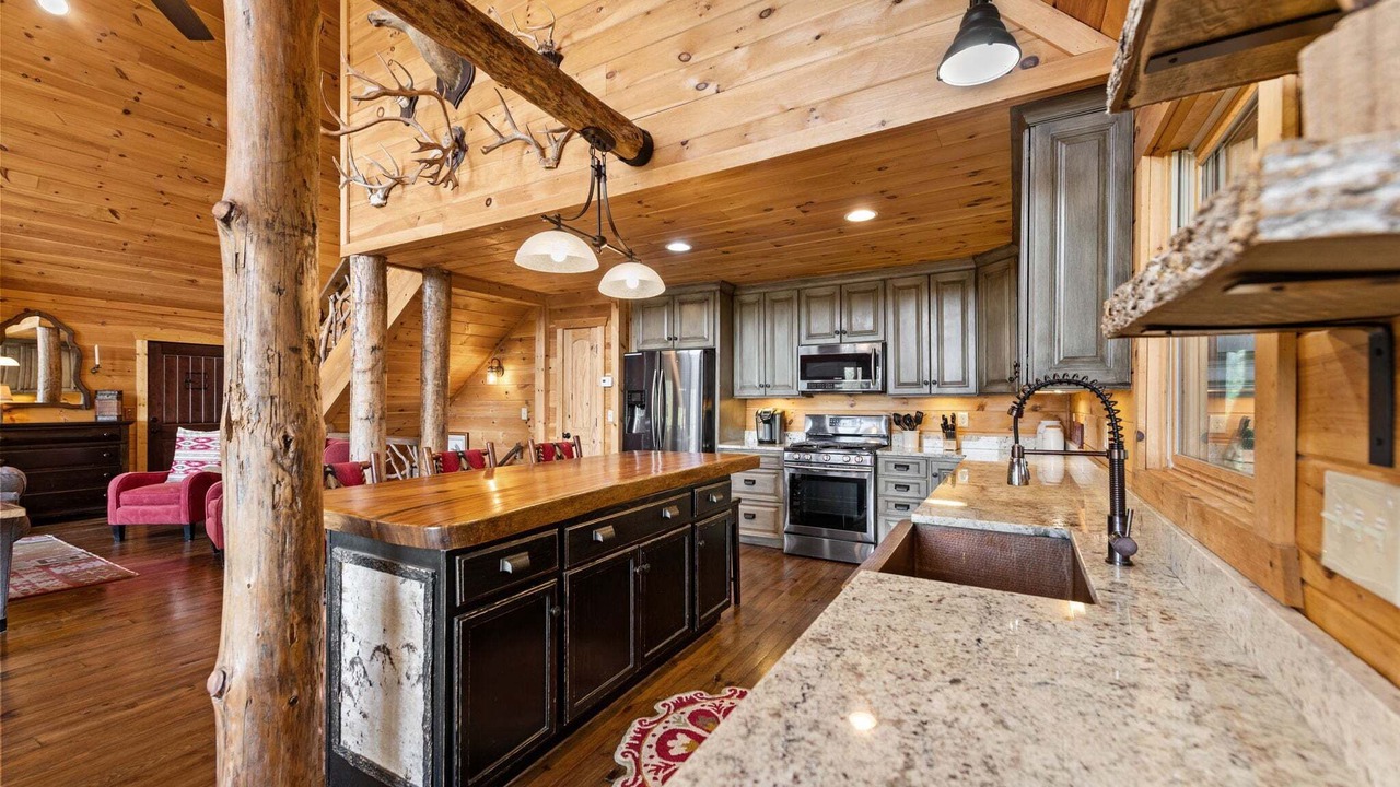 Photo of Kitchen in Mineral Bluff