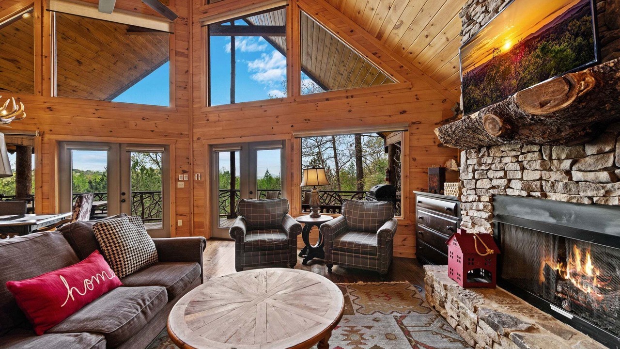 Photo of Livingroom in Mineral Bluff
