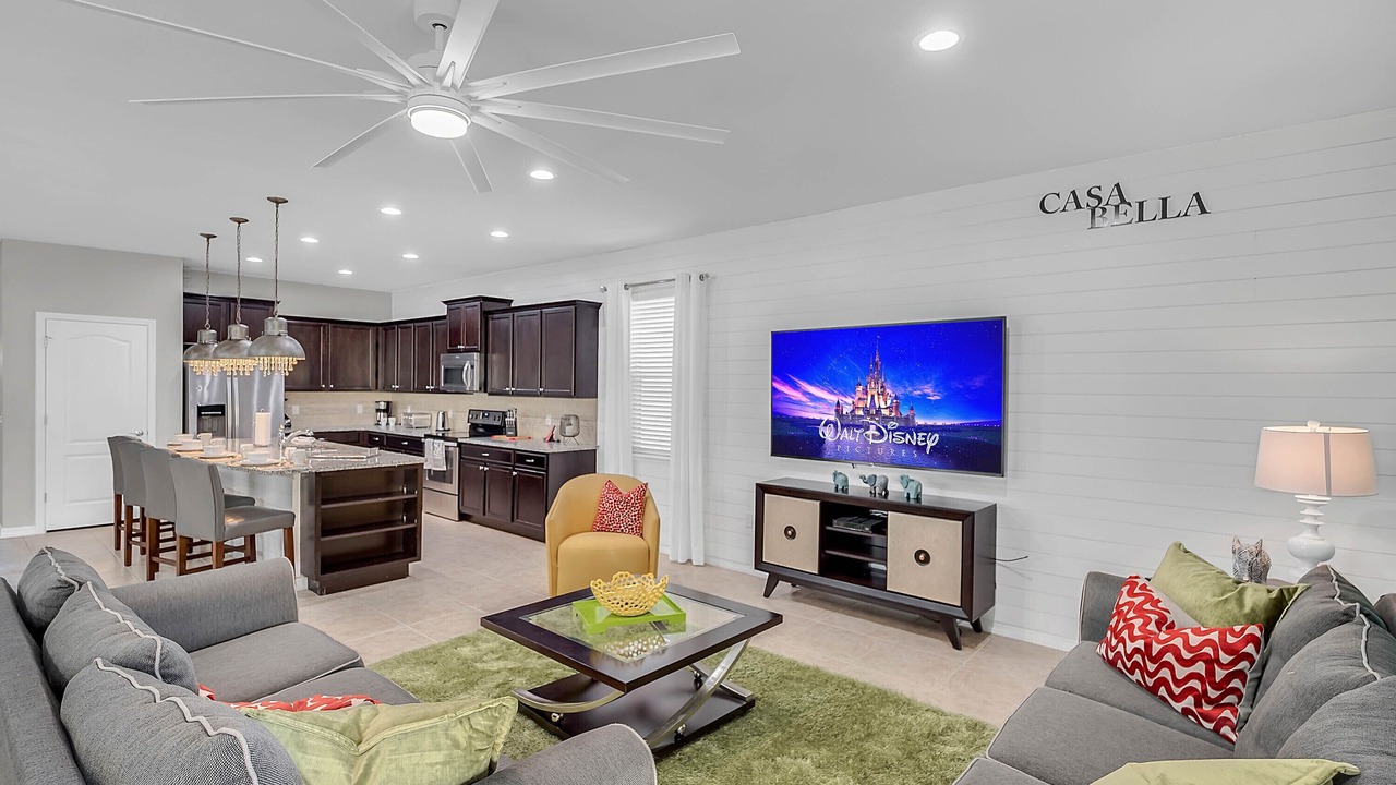 Photo of Livingroom in Four Corners