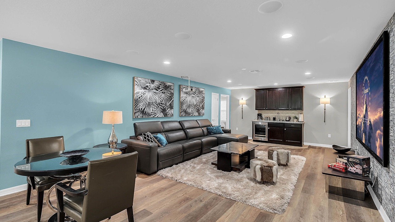 Photo of Livingroom in Four Corners