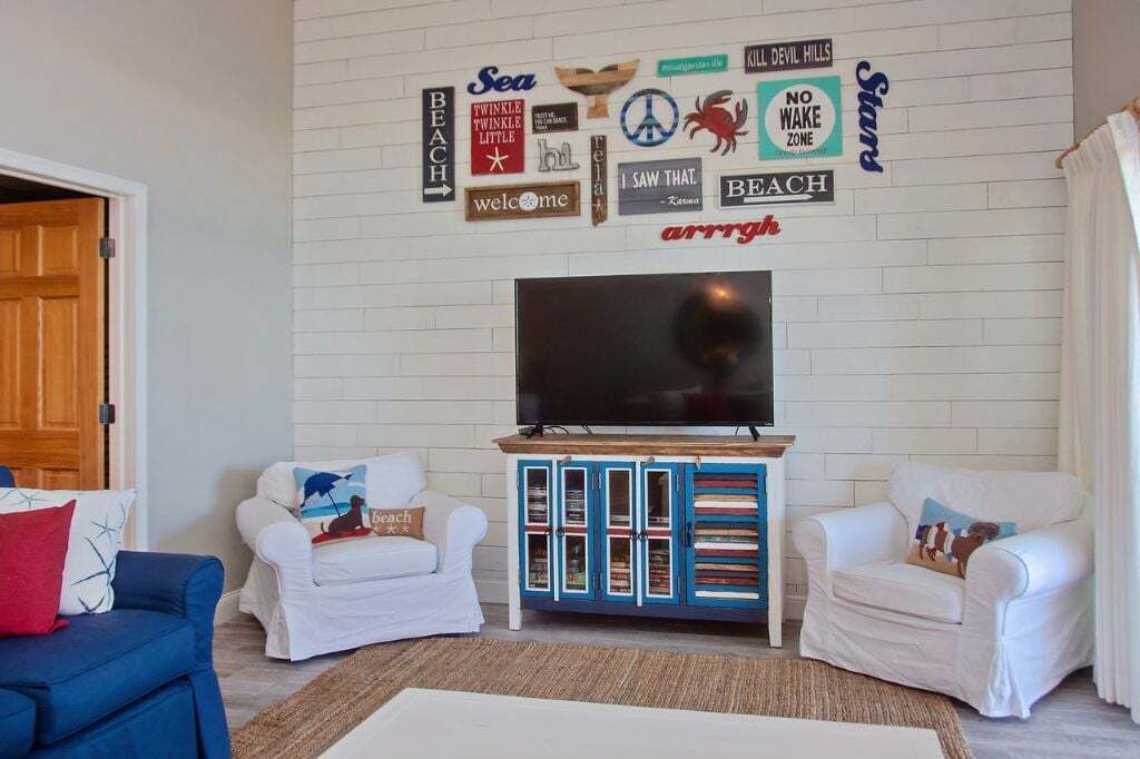 Photo of Livingroom in Kill Devil Hills