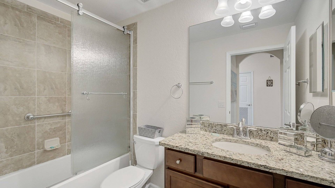 Photo of Bathroom in Lakewood Ranch