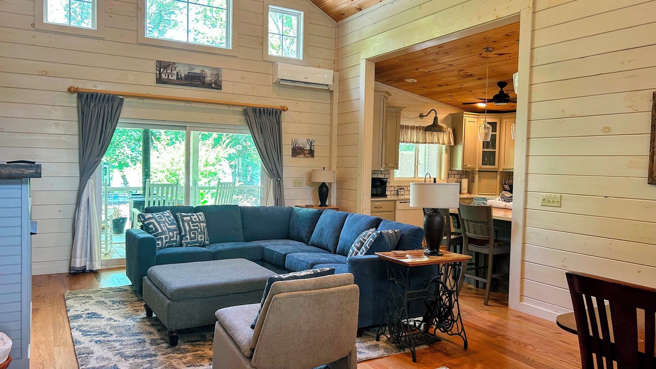 Photo of Livingroom in Bryson City