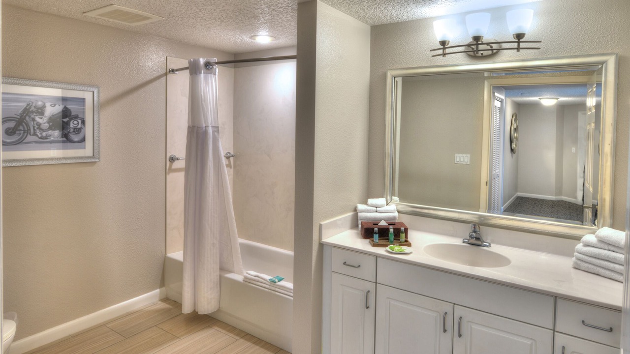 Photo of Bathroom in Brush - Stewarts