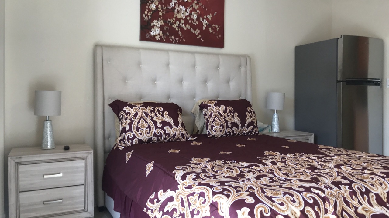 Photo of Bedroom in Town N County Park