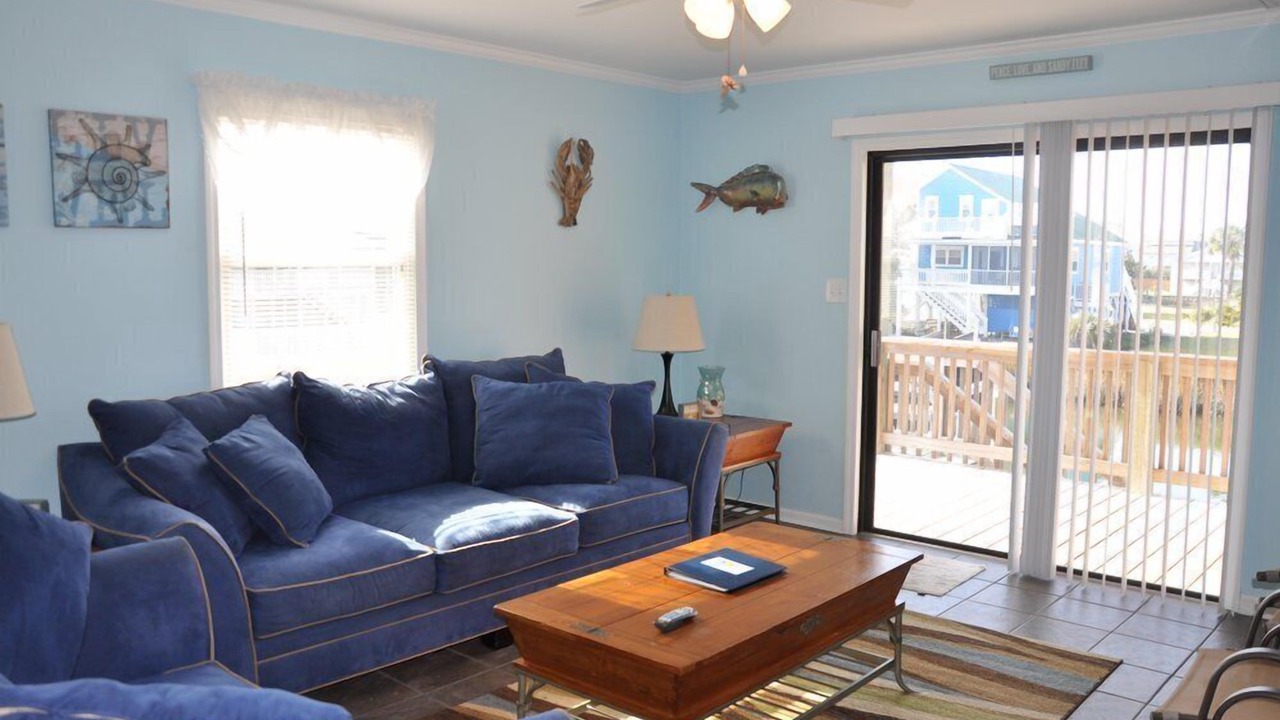 Photo of Livingroom in Holden Beach