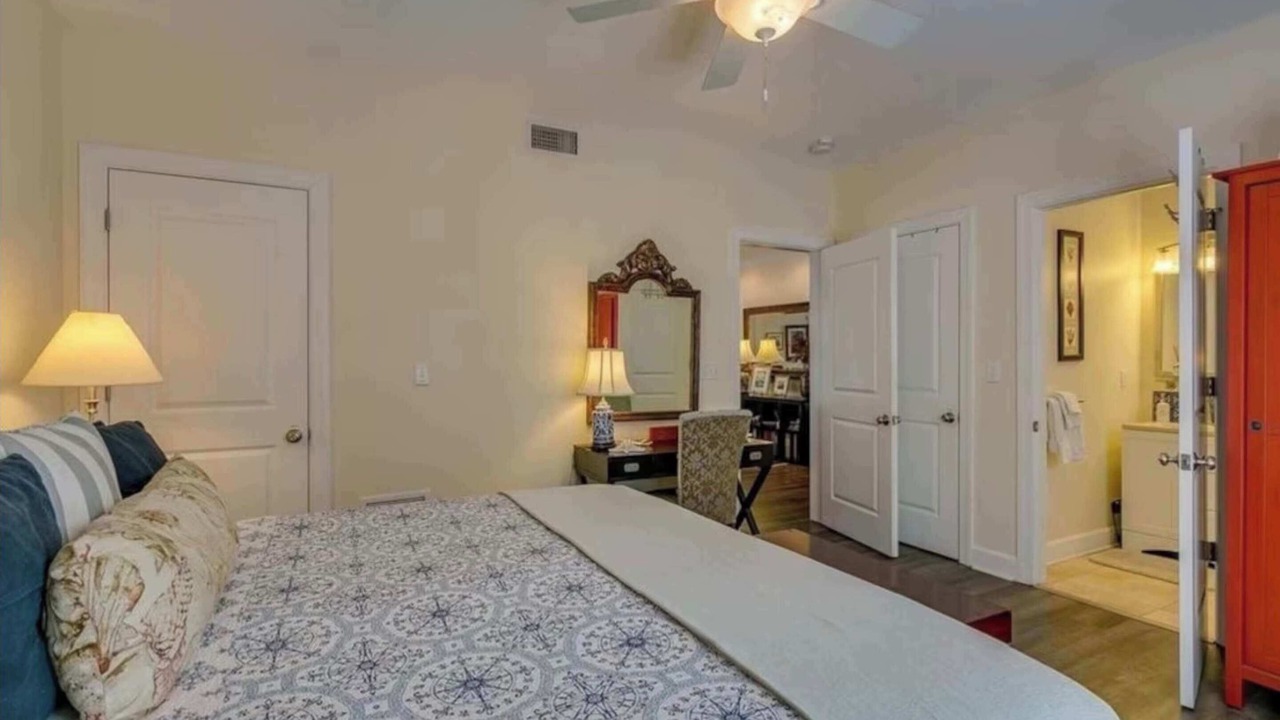Photo of Bedroom in Downtown Historic District