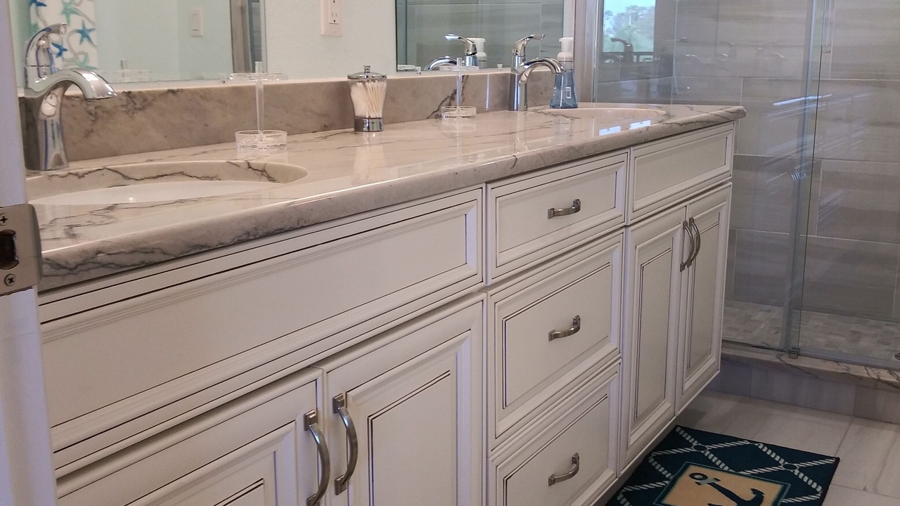 Photo of Bathroom in Bouchelles Island