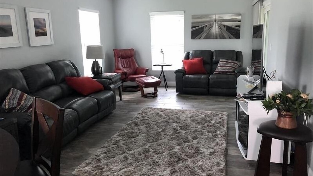 Photo of Bedroom in Capri Isle