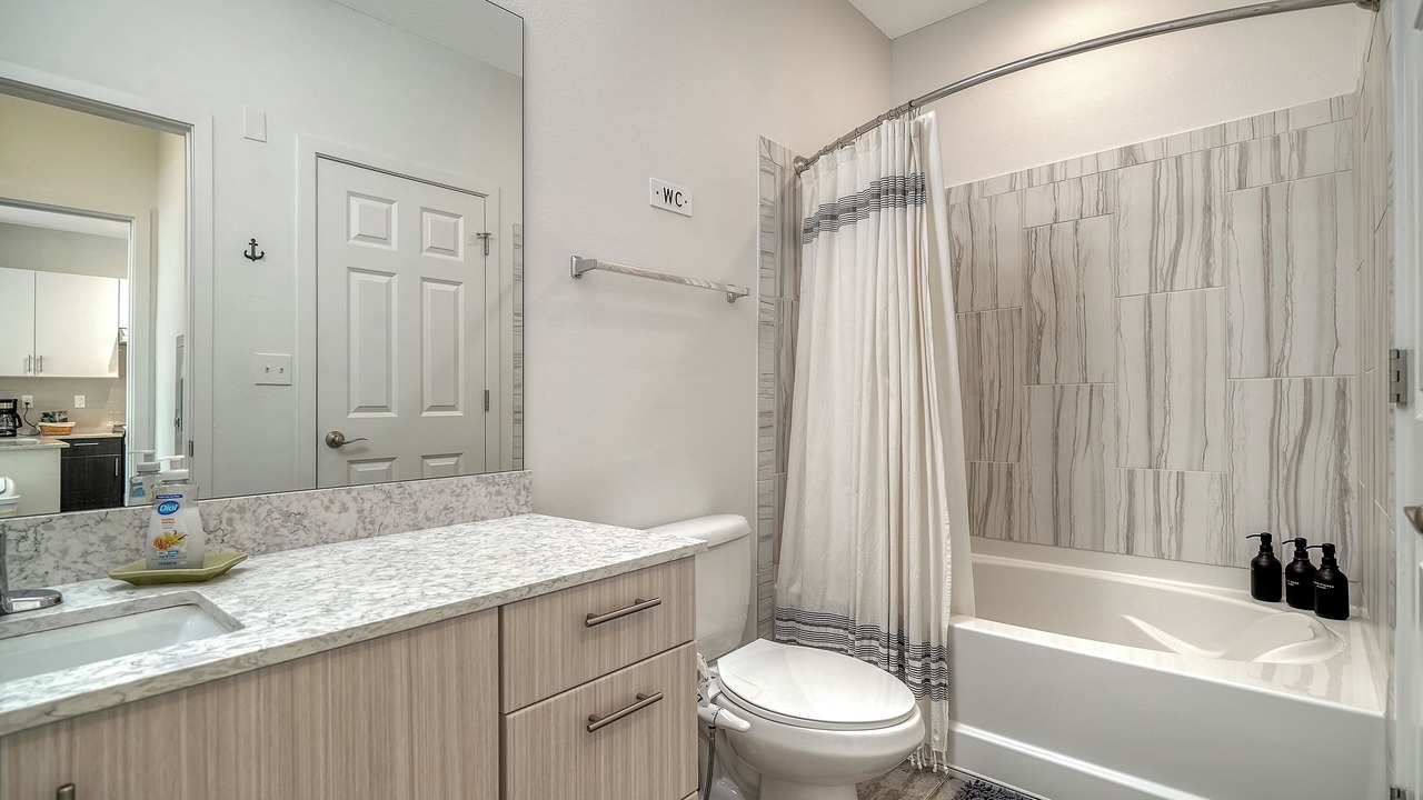 Photo of Bathroom in Central Sarasota