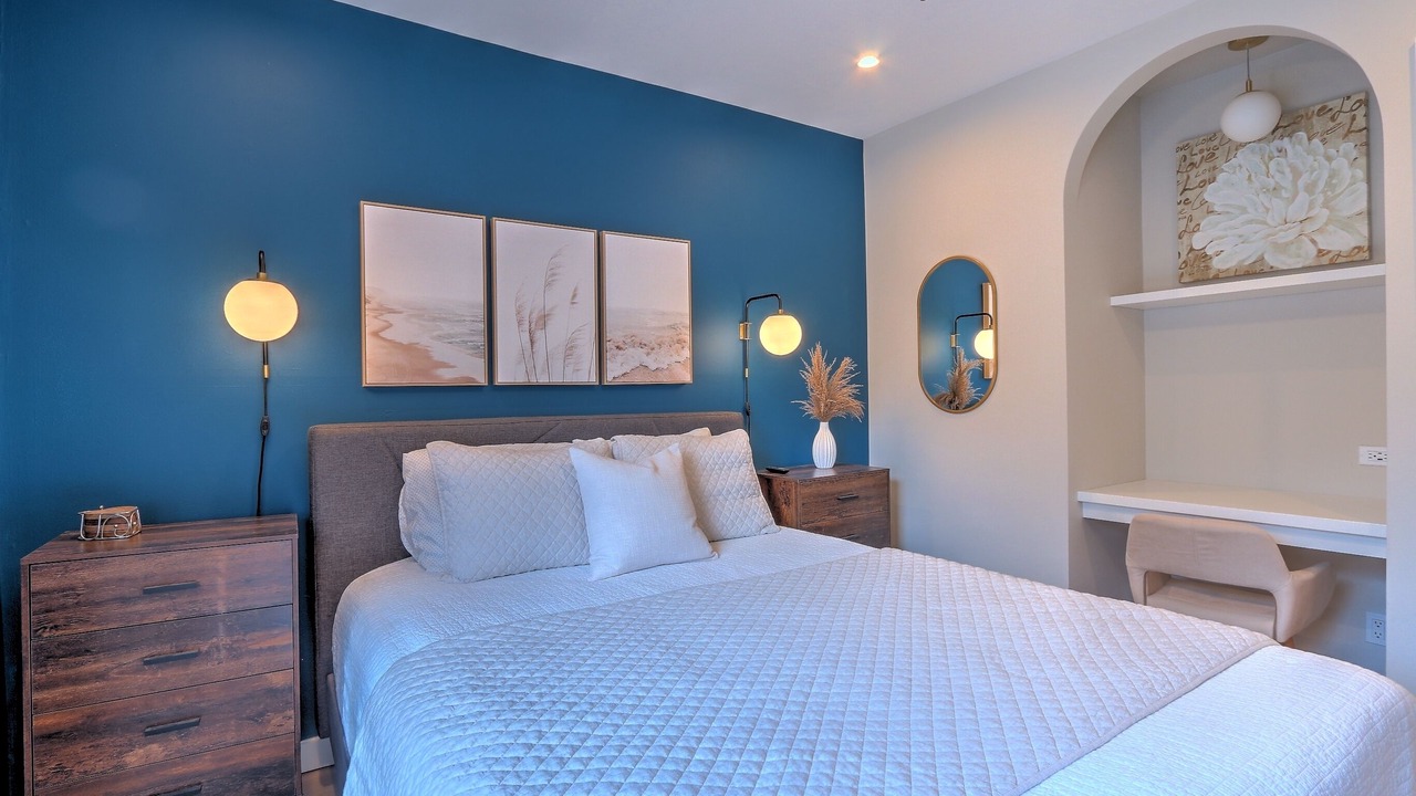 Photo of Bedroom in Folly Field