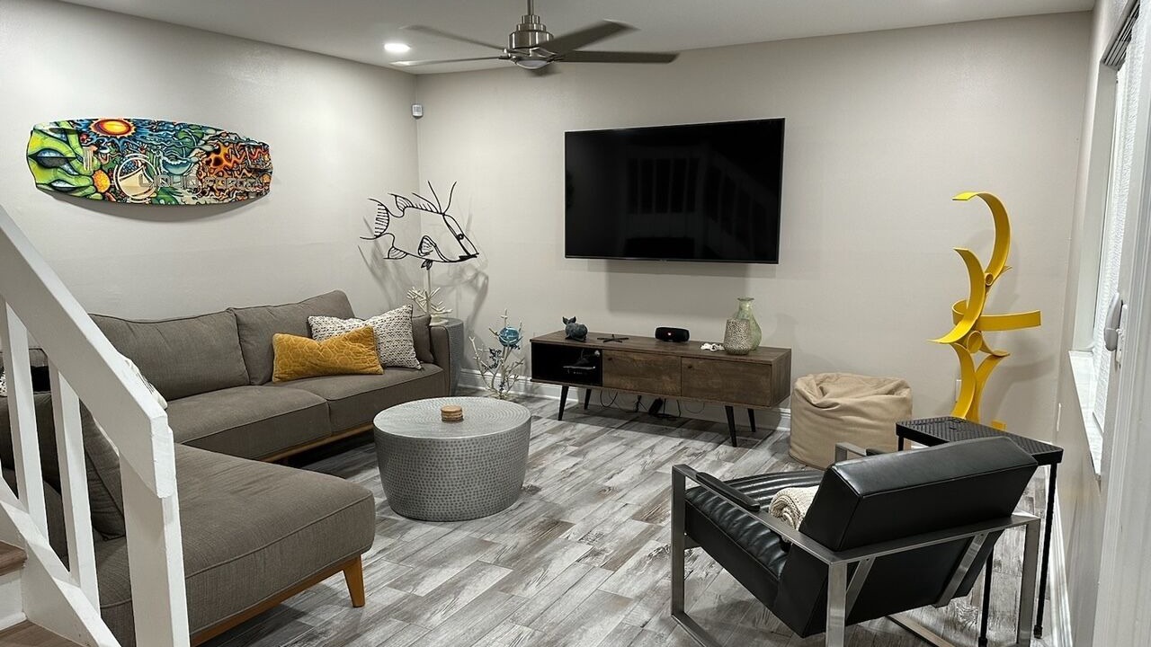 Photo of Livingroom in Villages of Seaport