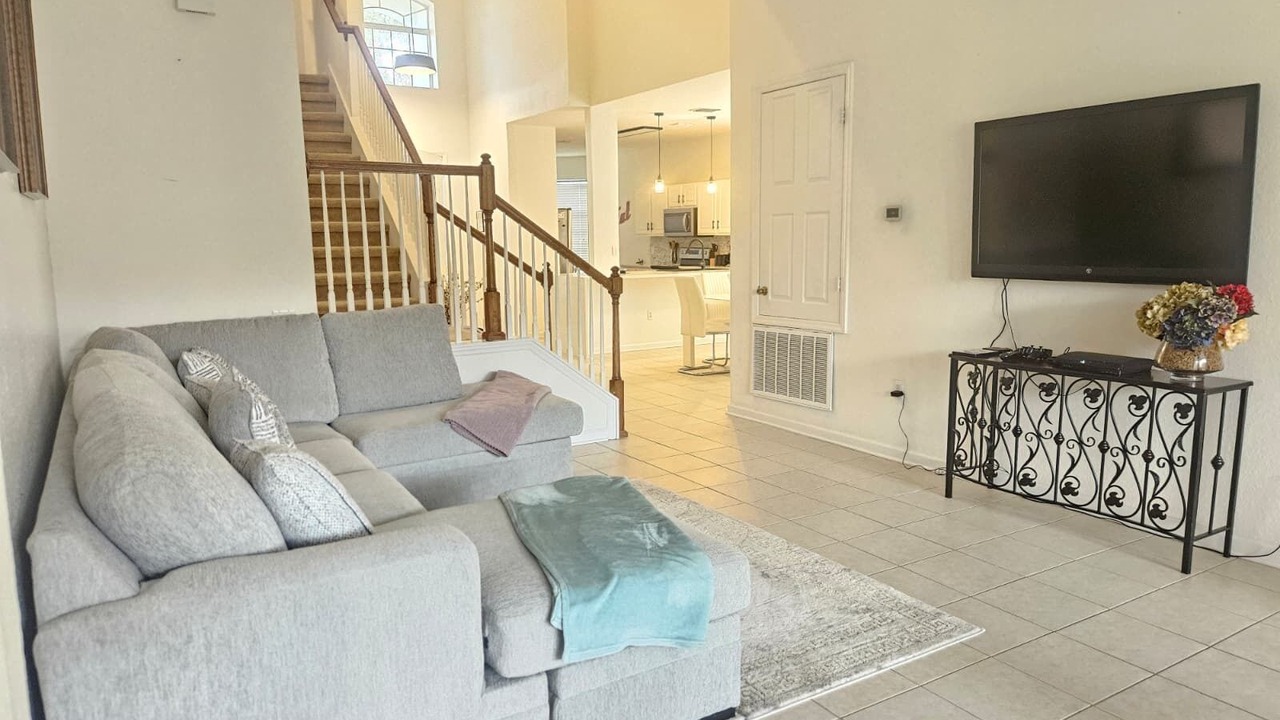 Photo of Livingroom in Windsor Hills