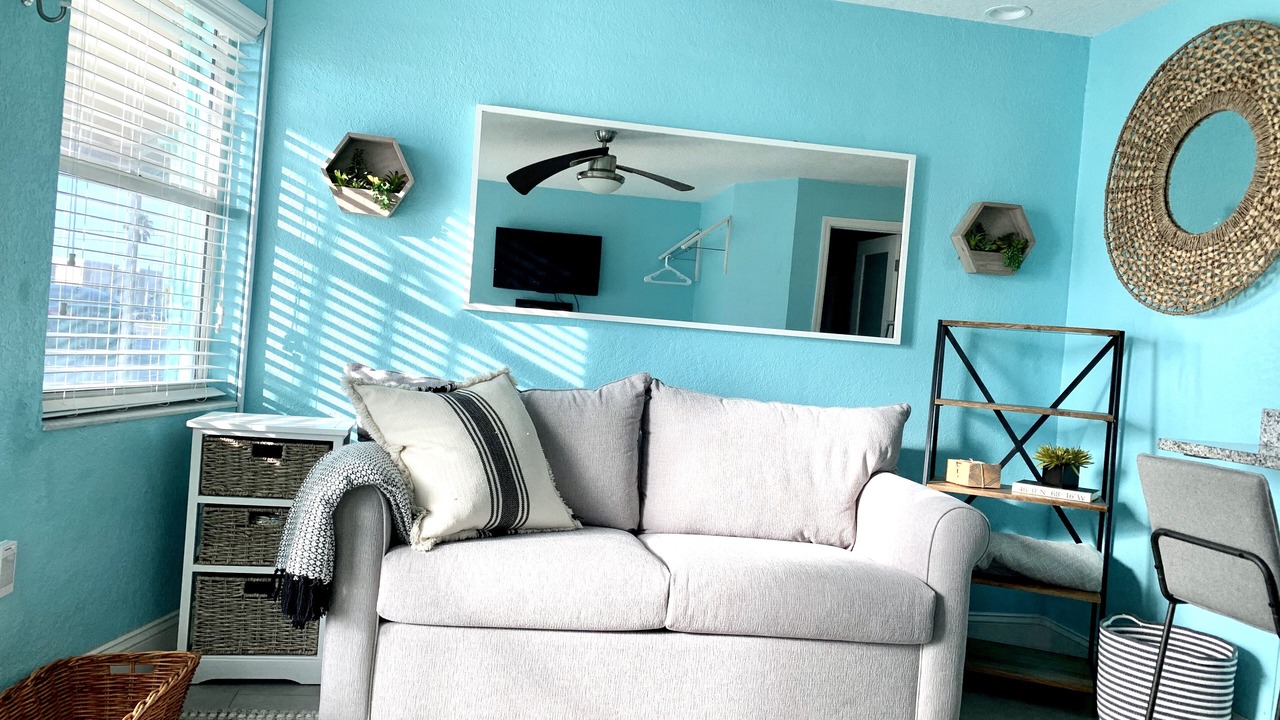 Photo of Livingroom in North Redington Beach