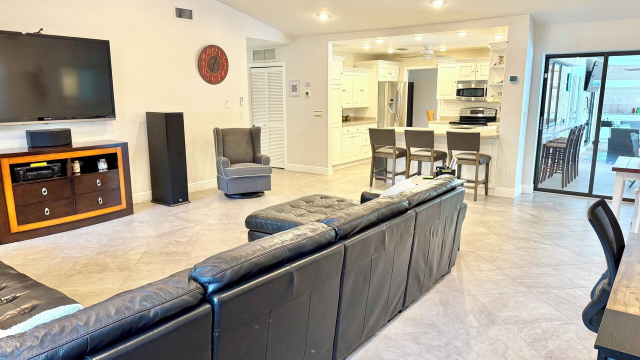 Photo of Livingroom in Westlake Village