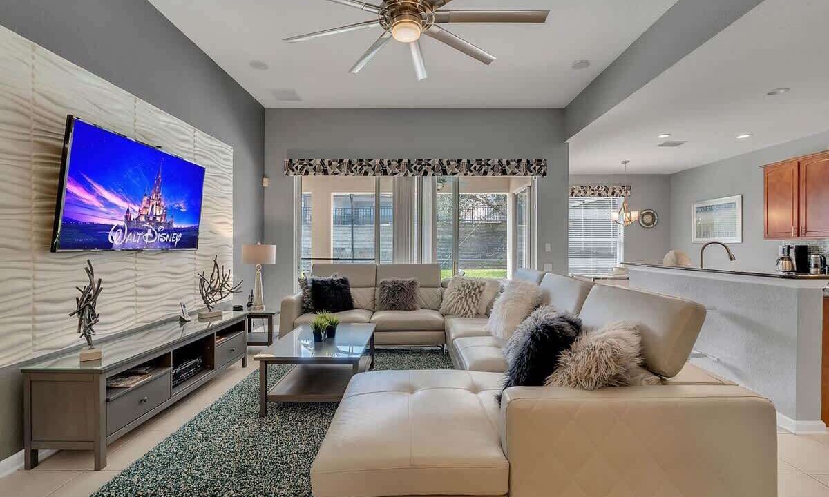 Photo of Livingroom in Windsor Hills