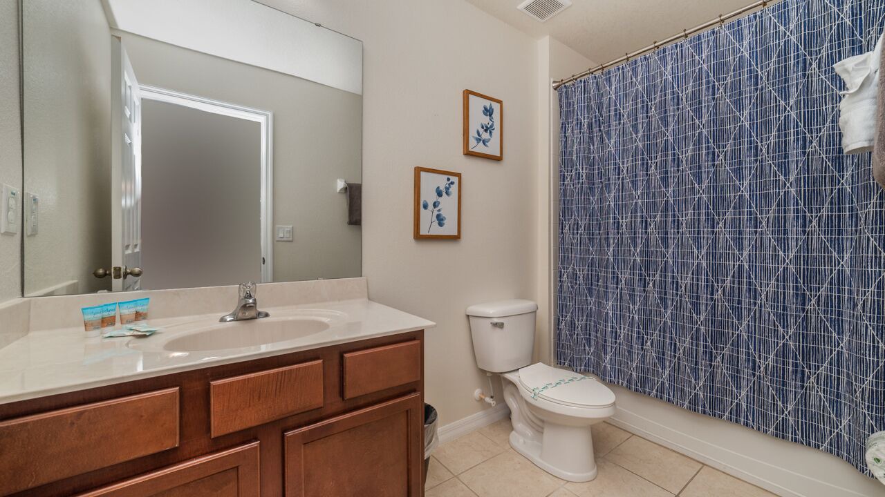 Photo of Bathroom in Watersong