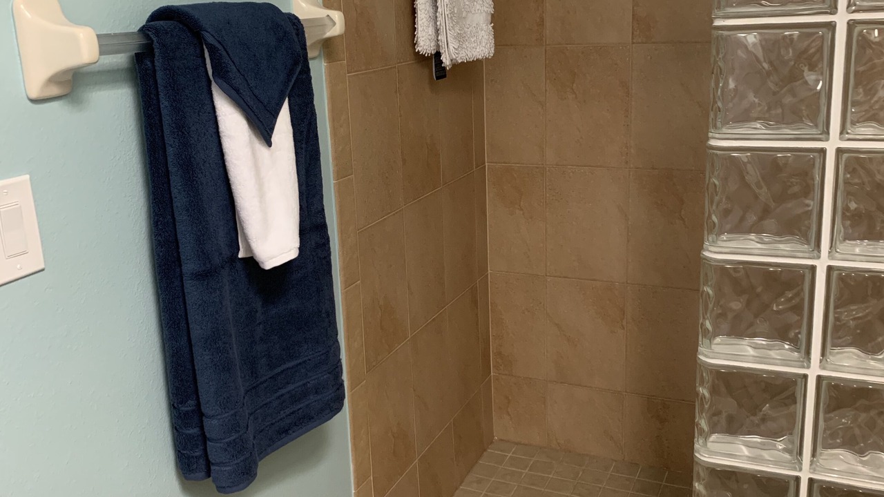 Photo of Bathroom in New Smyrna Beach