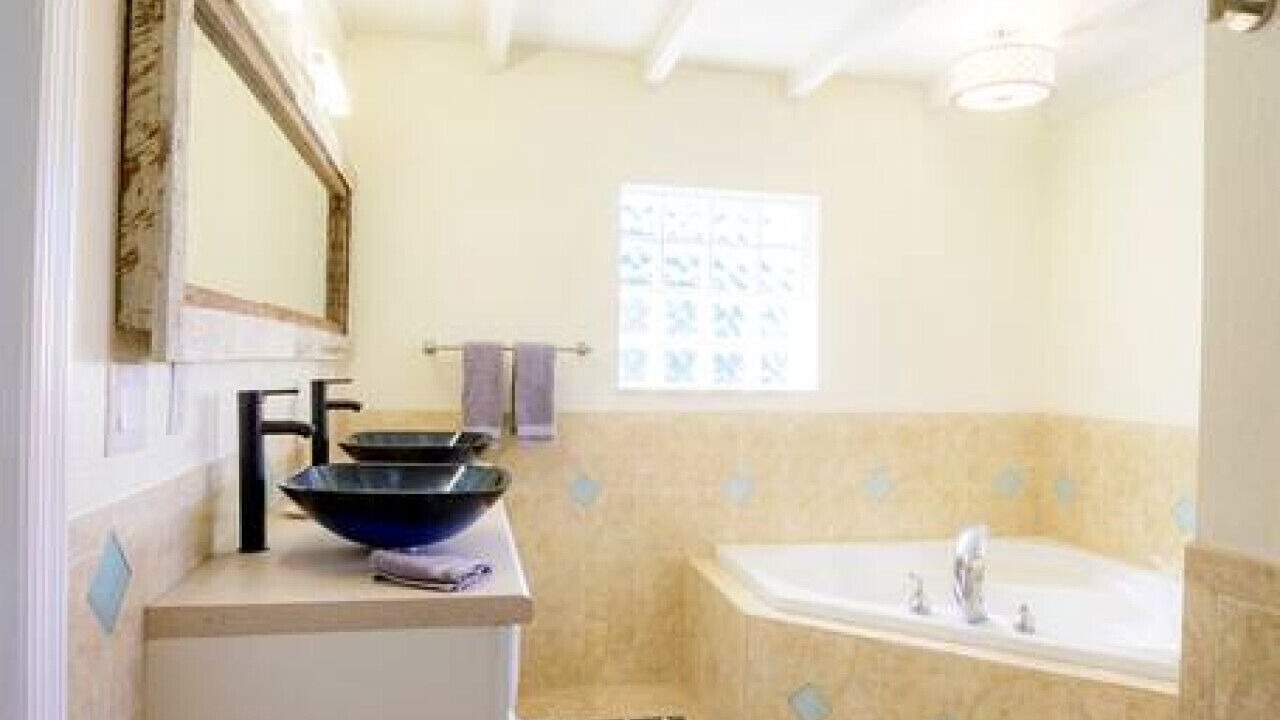 Photo of Bathroom in New Smyrna Beach