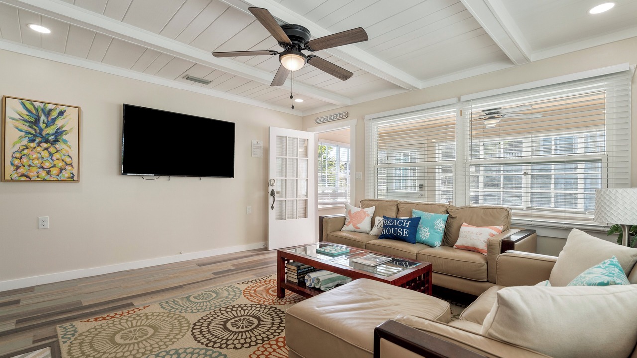 Photo of Livingroom in Pass-a-Grille