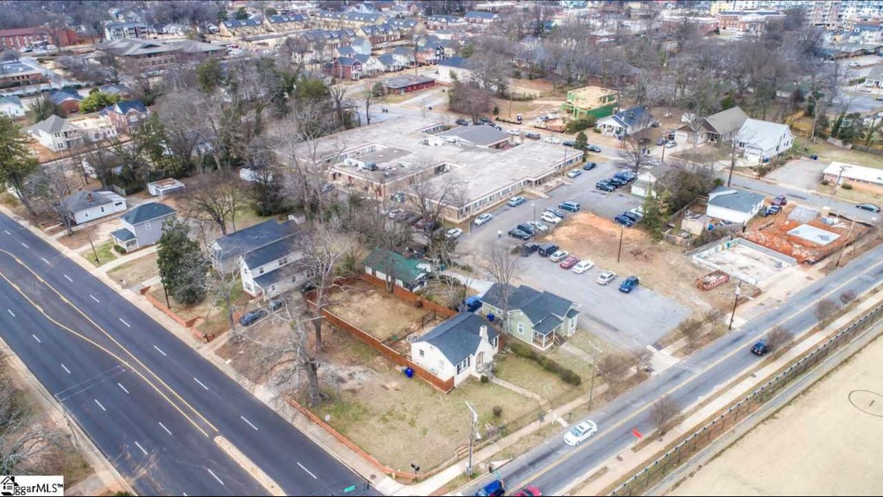 Photo of Outdoor in Green Avenue