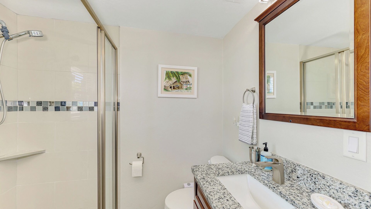 Photo of Bathroom in Venice Gardens