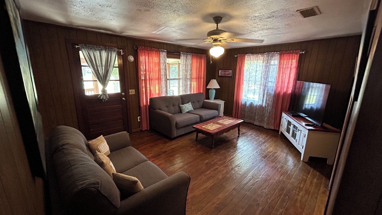Photo of Livingroom in Steinhatchee