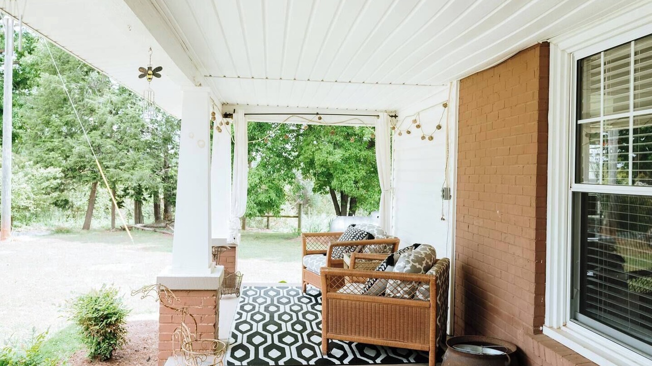 Photo of Patio Balcony in Seneca