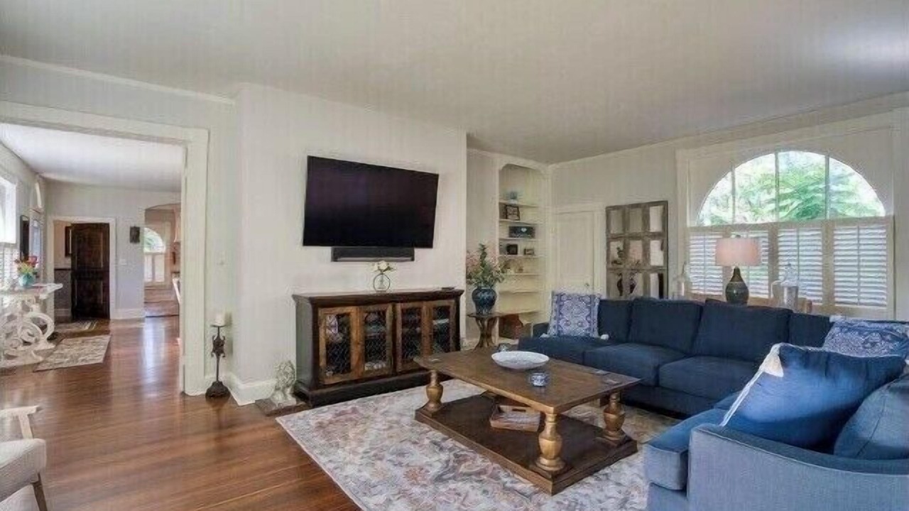 Photo of Livingroom in Downtown Historic District