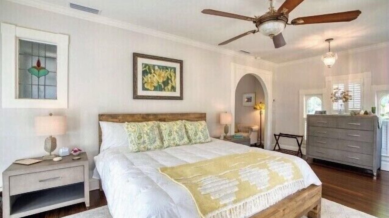 Photo of Bedroom in Downtown Historic District