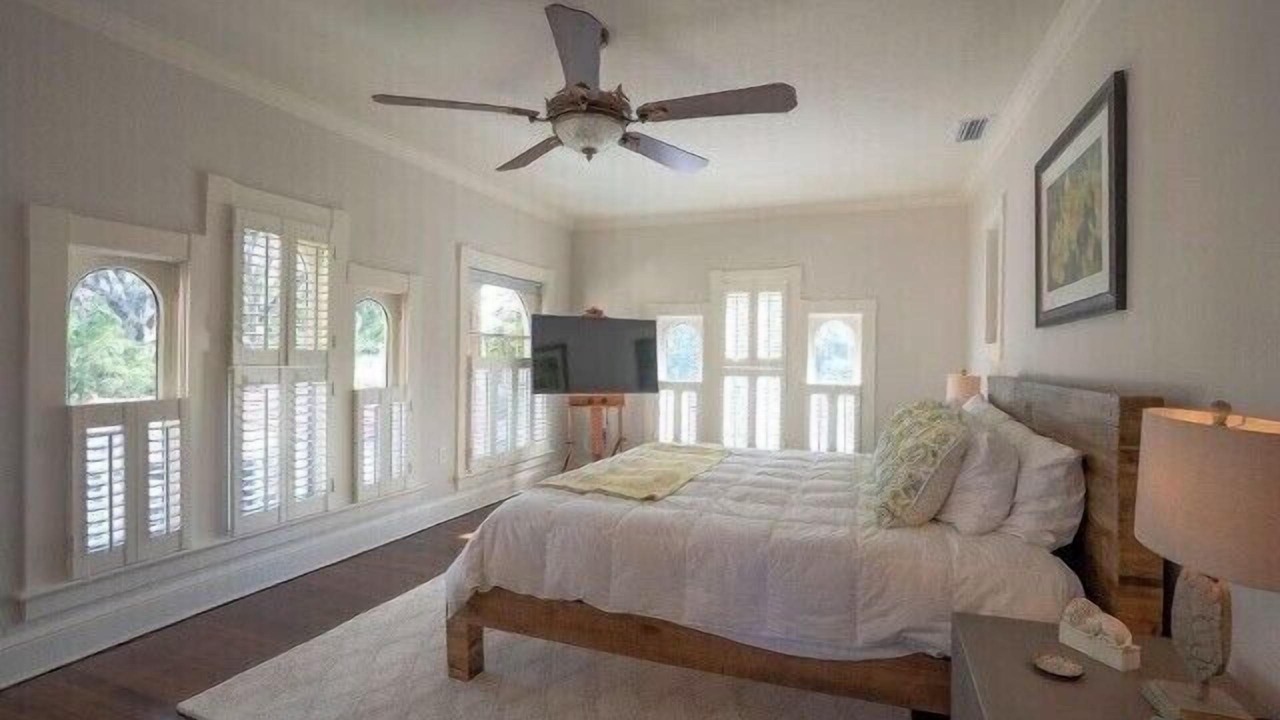 Photo of Bedroom in Downtown Historic District