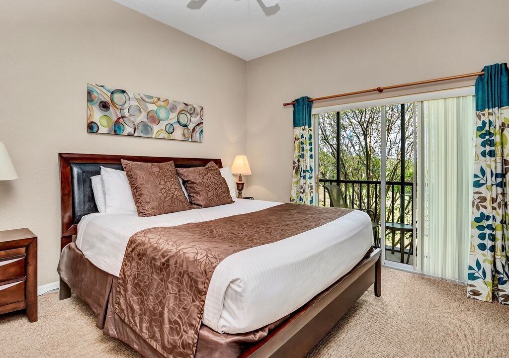 Photo of Bedroom in Bahama Bay