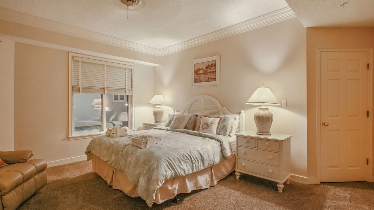 Photo of Bedroom in North Forest Beach
