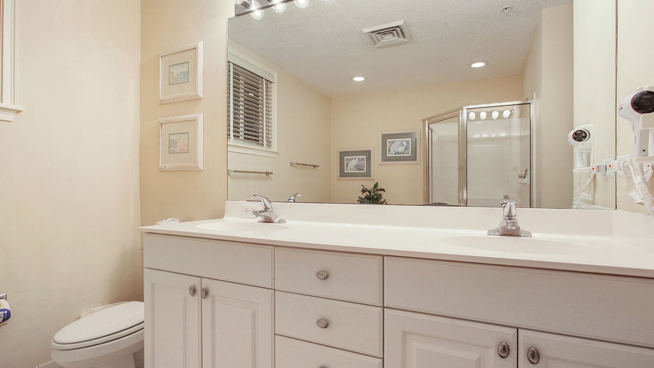 Photo of Bathroom in North Forest Beach