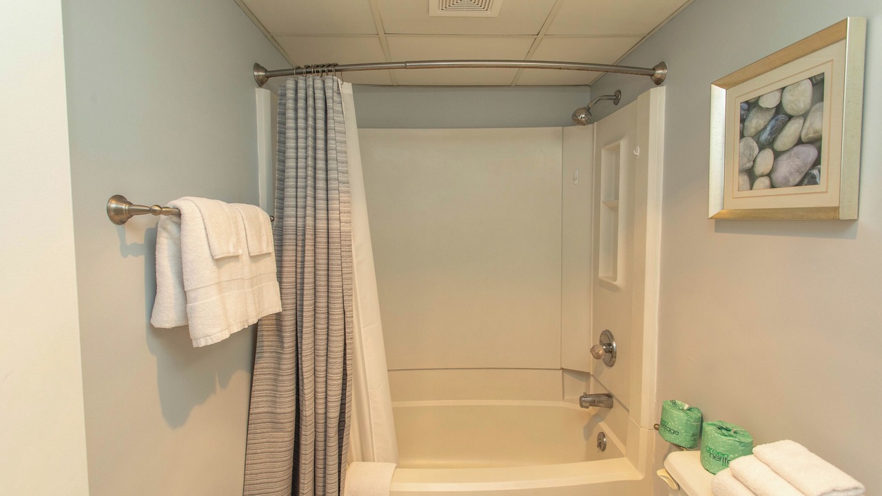 Photo of Bathroom in Garden City