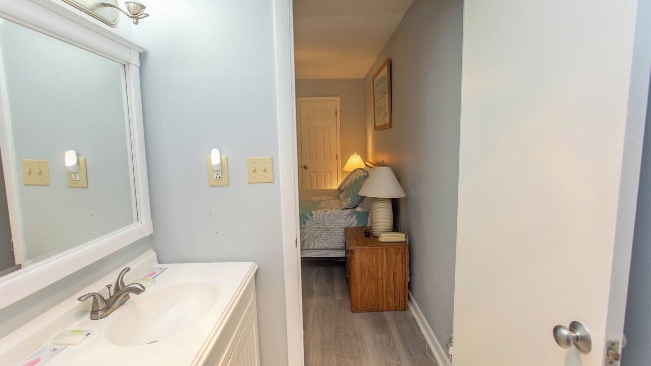 Photo of Bathroom in Garden City