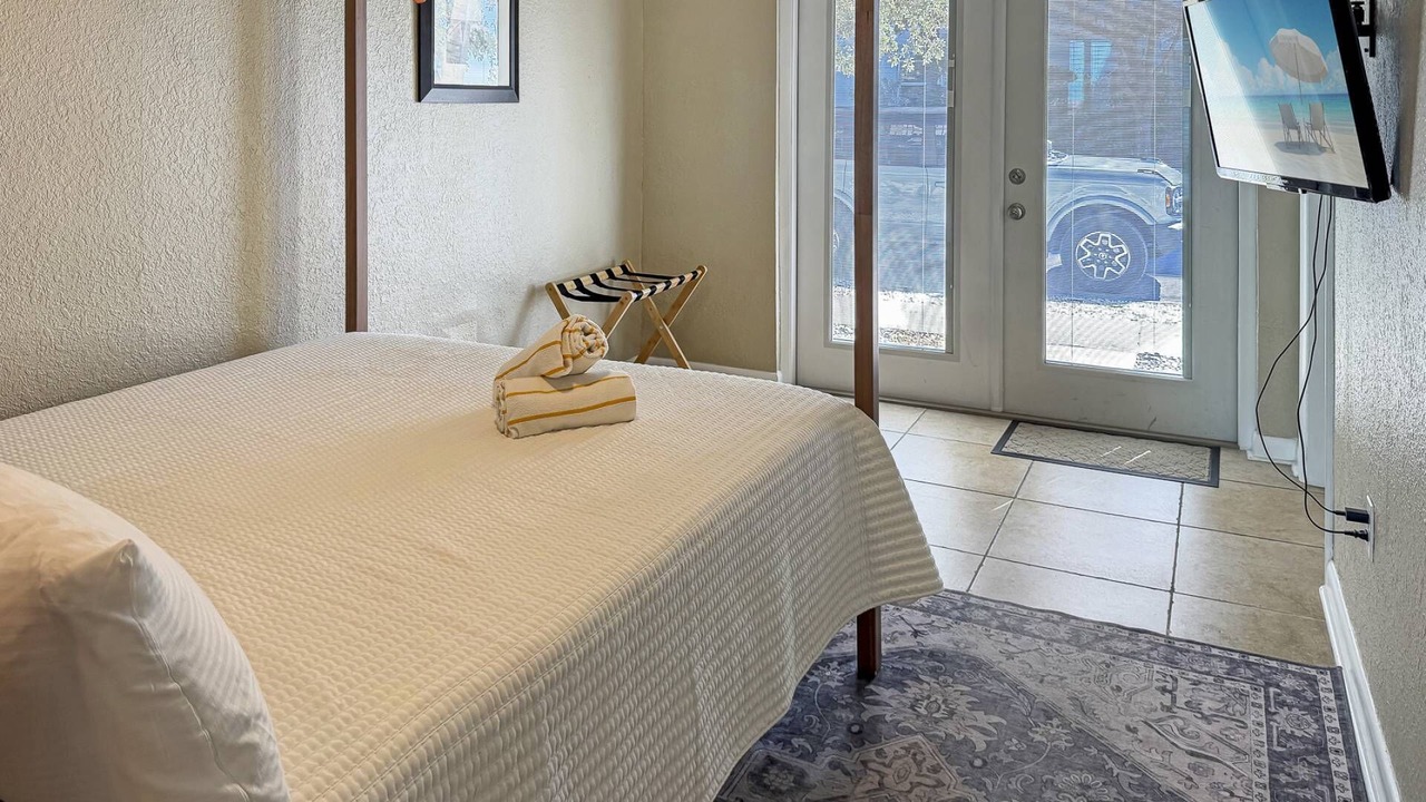 Photo of Bedroom in Pass-a-Grille Historic District