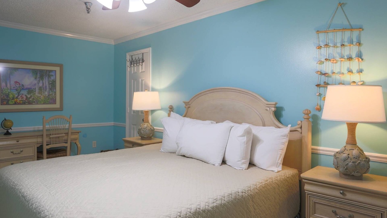 Photo of Bedroom in Madeira Beach
