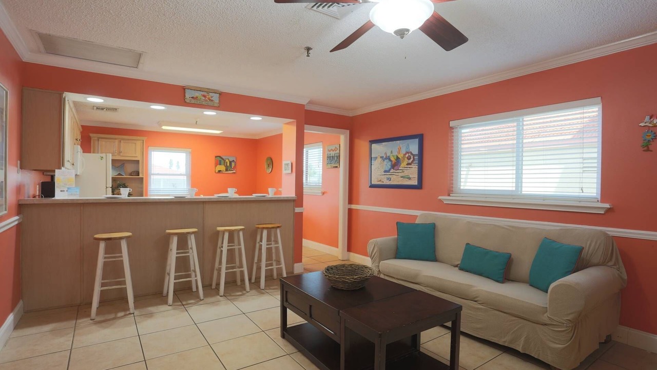 Photo of Livingroom in Madeira Beach
