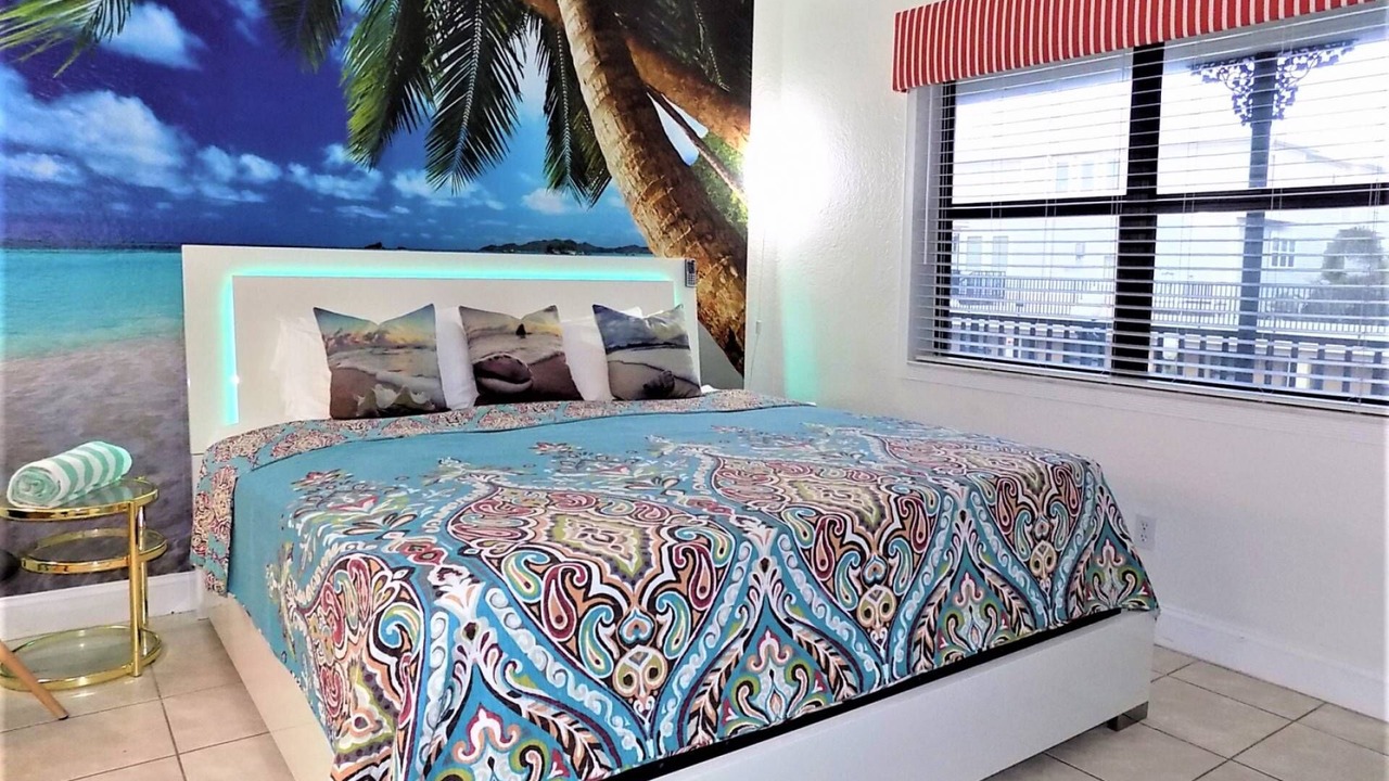 Photo of Bedroom in Redington Beach