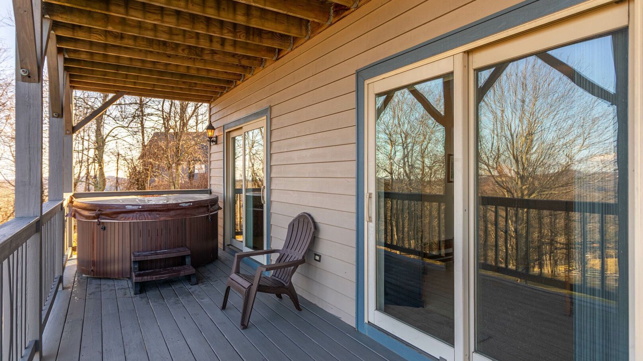 Photo of Patio Balcony in Blowing Rock