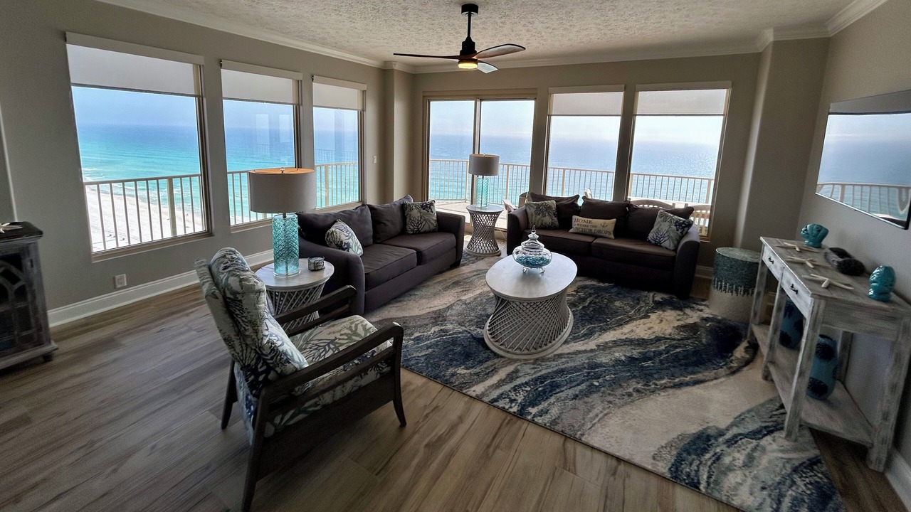 Photo of Livingroom in Thomas Drive