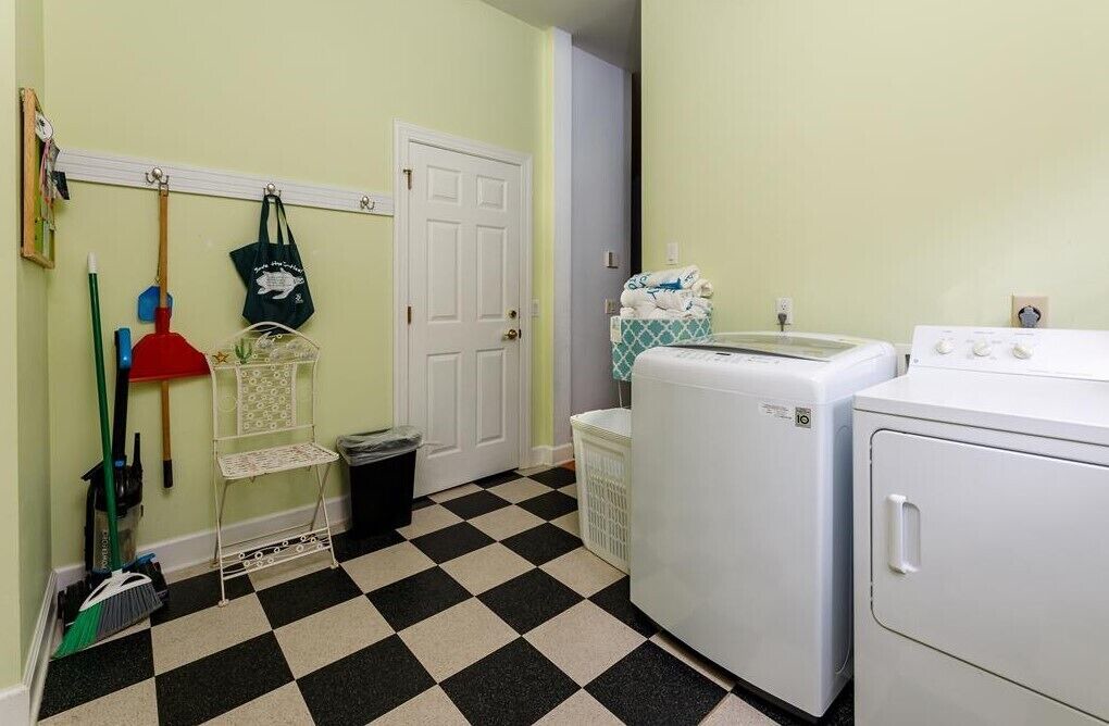 Photo of Bedroom in North Forest Beach