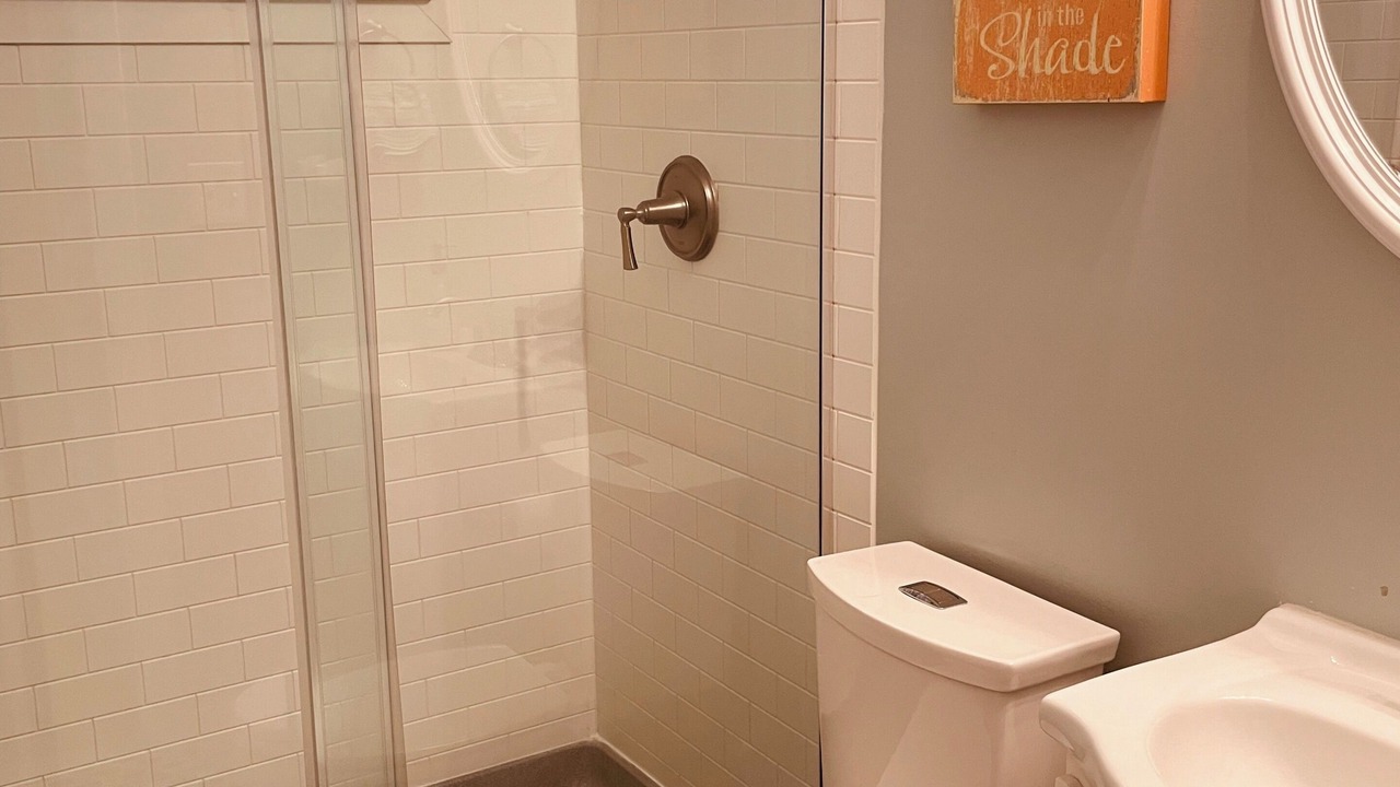 Photo of Bathroom in Avalon