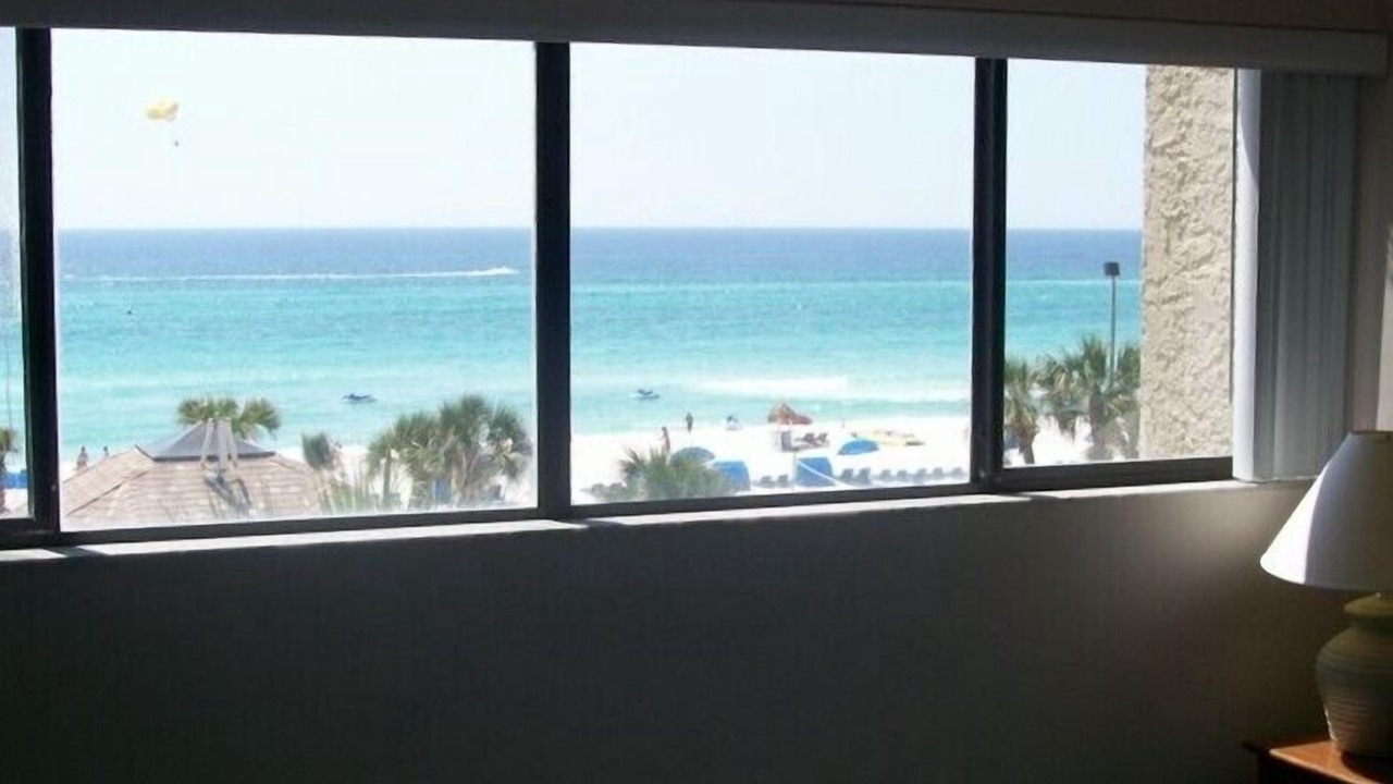Photo of Others in Biltmore Beach